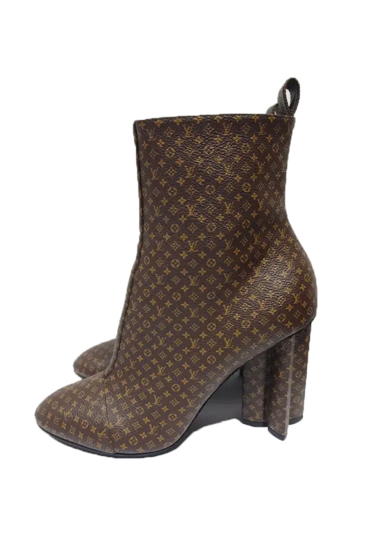 LOUIS VUITTON SILHOUETTE ANKLE BOOTS MONOGRAM CANVAS
