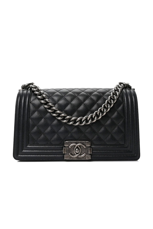CHANEL CAVIAR QUILTED MEDIUM BOY FLAP BAG NEGRO