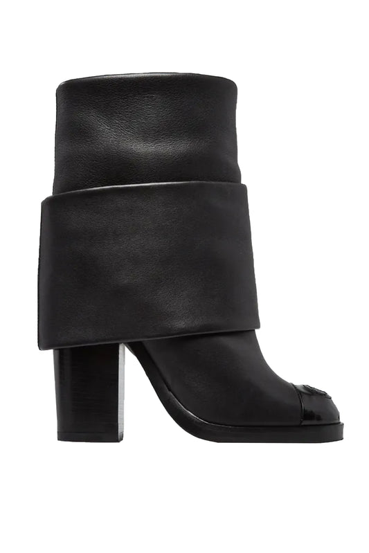CHANEL FOLD-OVER CC ANKLE BOOTS LEATHER NEGRO