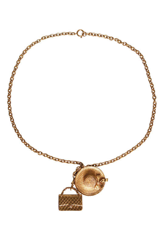 VINTAGE CHANEL GOLD METAL BAG AND HAT CHARM COLLAR DORADO