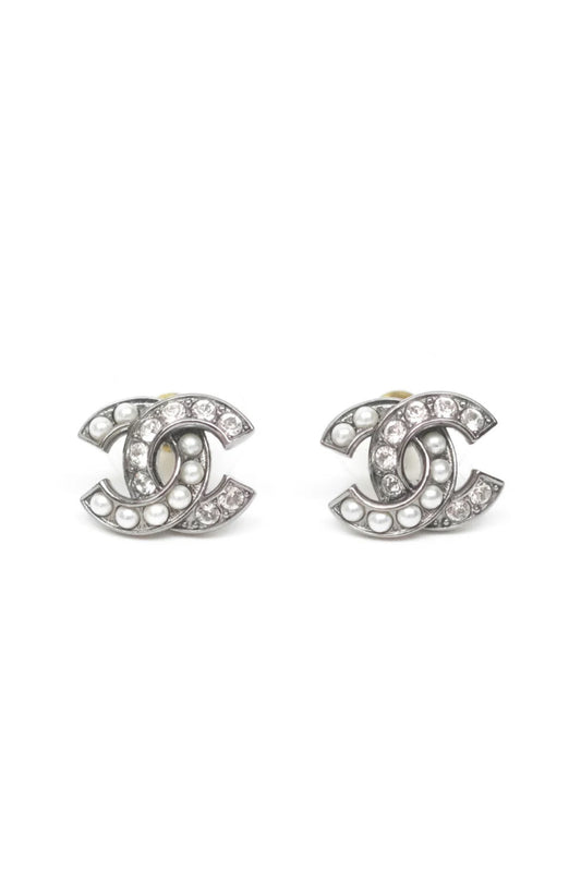 CHANEL CC EARINGS WITH PEARLS AND CRYSTALS