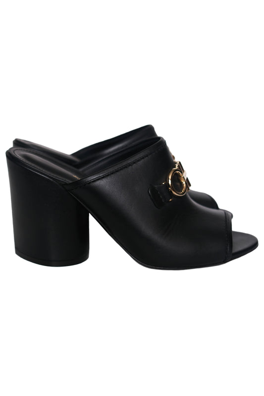 SANDALIAS TACÓN SALVATORE FERRAGAMO ROBINS MULE CUERO NEGRO
