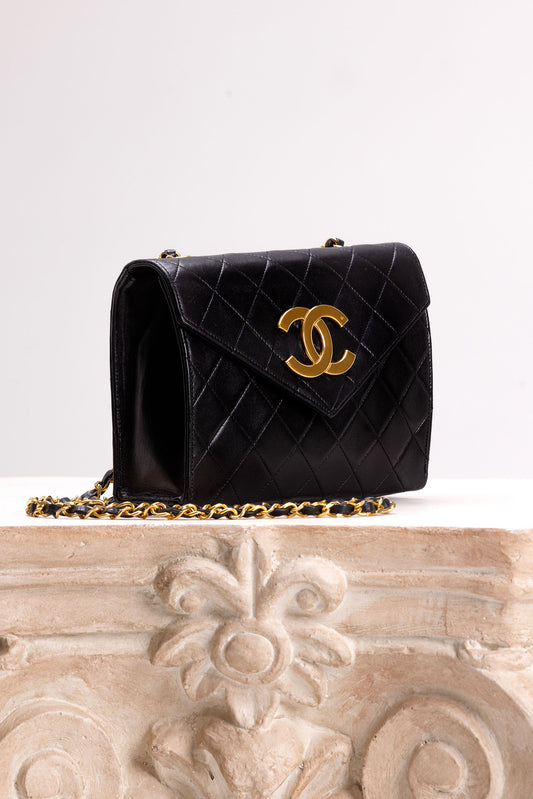 CHANEL OVERSIZE BIG LOGO VINTAGE